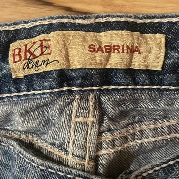 Women’s BKE Distressed Denim Sabrina Jeans, FREE SHIPPING - Picture 4 of 6